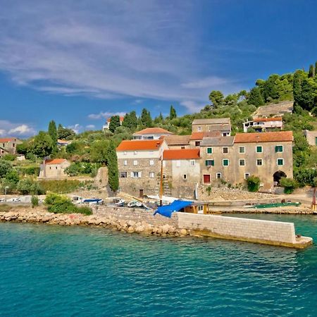 Studio Apartment In Preko With Sea View, Terrace, Air Conditioning, Wi-Fi Exterior photo
