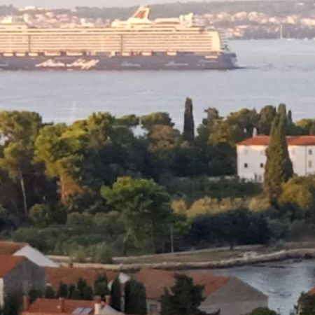 Studio Apartment In Preko With Sea View, Terrace, Air Conditioning, Wi-Fi Exterior photo